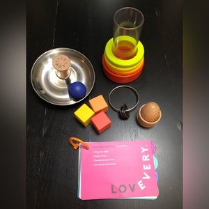 Lovevery “The Explorer” Play Kit 9-10 Months